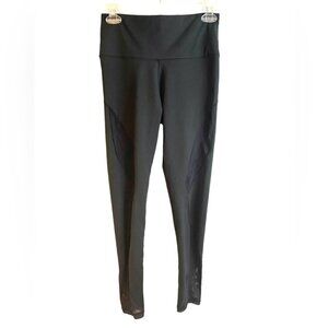 NWOT Aries Leggings Chill Play  Move Ladies Med Black